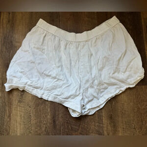 Vince Women's Cream Shorts